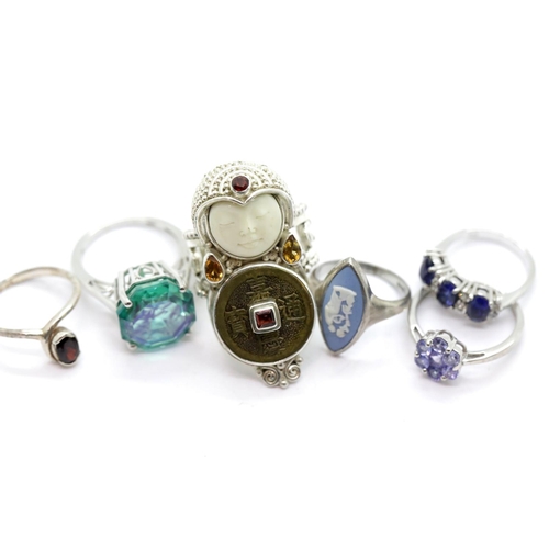 1177 - Five silver rings, mainly stone set, varying sizes. P&P Group 1 (£14+VAT for the first lot and £1+VA... 