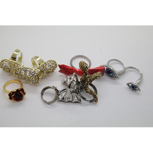 1296 - Box of mixed costume jewellery rings. P&P Group 1 (£14+VAT for the first lot and £1+VAT for subseque... 