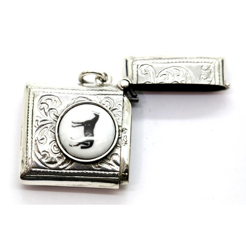 1042 - Silver vesta case with enamel horse, 18g. P&P Group 1 (£14+VAT for the first lot and £1+VAT for subs... 