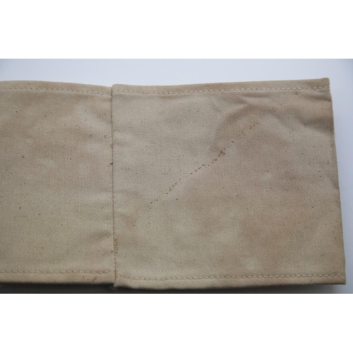 3075 - German WWII type Red Cross armband. P&P Group 1 (£14+VAT for the first lot and £1+VAT for subsequent... 