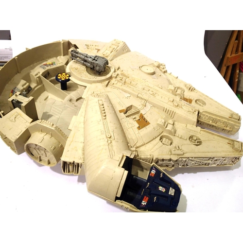 2316 - Selection of Star Wars related playworn vehicles and a quantity of figurines (14x) with spare parts ... 