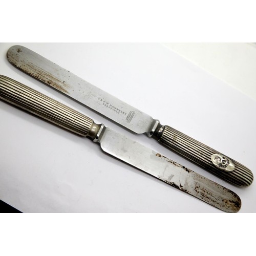 3120 - Two Victorian 4th Battalion Dorset Regiment silver plate and steel cutlery knives. P&P Group 1 (£14+... 