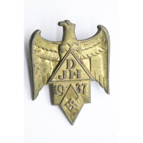 3416 - German Third Reich 'tinnie' day badge marked DJM. P&P Group 1 (£14+VAT for the first lot and £1+VAT ... 