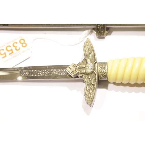 3270 - German WWII type dagger with eagle and swastika. P&P Group 2 (£18+VAT for the first lot and £3+VAT f... 