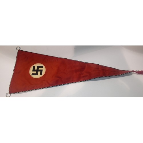 3017 - German WWII type pennant, L: 56 cm. P&P Group 1 (£14+VAT for the first lot and £1+VAT for subsequent... 