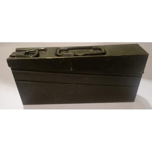 3137 - Green M93 Ammo box dated 1958. P&P Group 3 (£25+VAT for the first lot and £5+VAT for subsequent lots... 