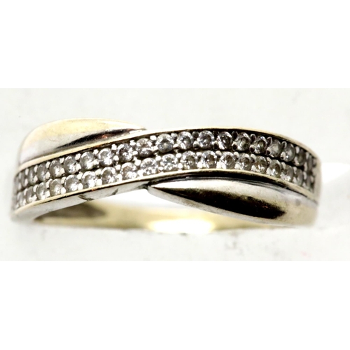 1044 - 9ct gold crossover dress ring, size J/K, 1.8g. P&P Group 1 (£14+VAT for the first lot and £1+VAT for... 