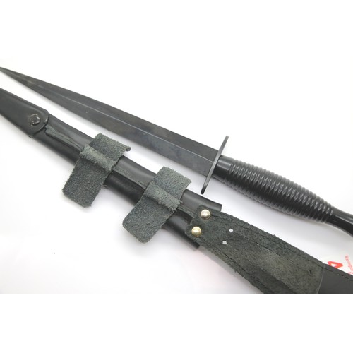 3253 - Current Issue British Commando Dagger, Marked with a Broad Arrow and “Made in Sheffield.” P&P Group ... 