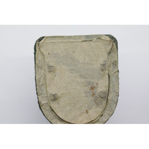 3283 - German WWII type 1943 Kuban shield. P&P Group 1 (£14+VAT for the first lot and £1+VAT for subsequent... 