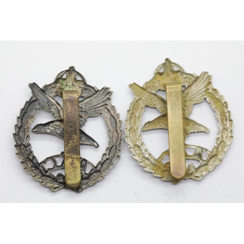 3314 - Two British WWII type Army Air Corps cap badges. P&P Group 1 (£14+VAT for the first lot and £1+VAT f... 