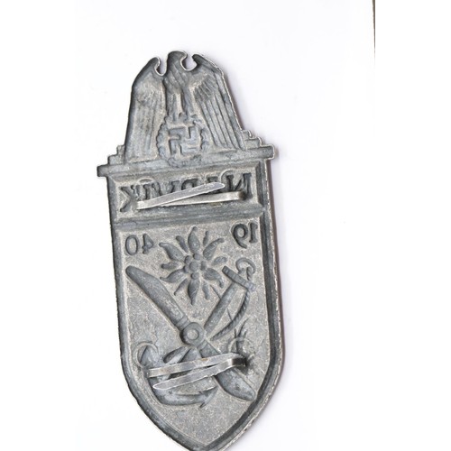 3346 - German WWII type Narvik shield 1940. P&P Group 1 (£14+VAT for the first lot and £1+VAT for subsequen... 