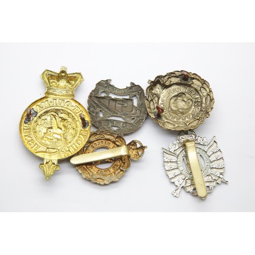 3423 - Collection of British army badges. P&P Group 1 (£14+VAT for the first lot and £1+VAT for subsequent ... 