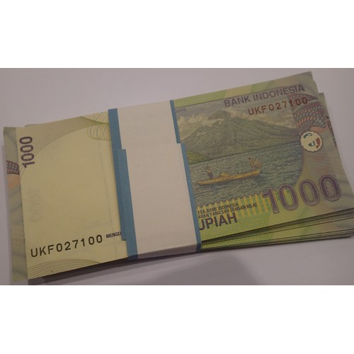 1196 - 95 UNC Indonesian 1000 rupiah notes UKFO27006 - 27100. P&P Group 1 (£14+VAT for the first lot and £1... 