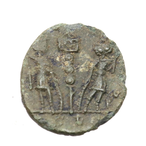 1233 - Roman Bronze AE4 Constantine dynasty with Centurions holding legionary standards. P&P Group 1 (£14+V... 