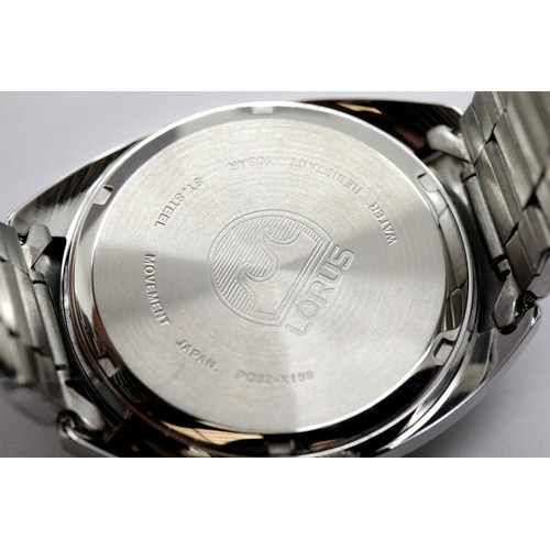 1074 - Gents Lorus divers wristwatch, boxed. Dial D: 40 mm. P&P Group 1 (£14+VAT for the first lot and £1+V... 