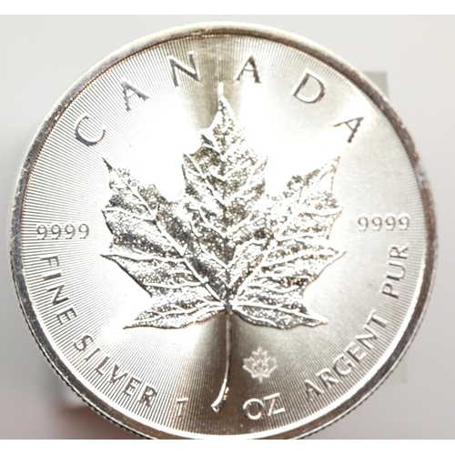 1290B - 2014 1 oz Canadian Maple pure silver coin. P&P Group 1 (£14+VAT for the first lot and £1+VAT for sub... 