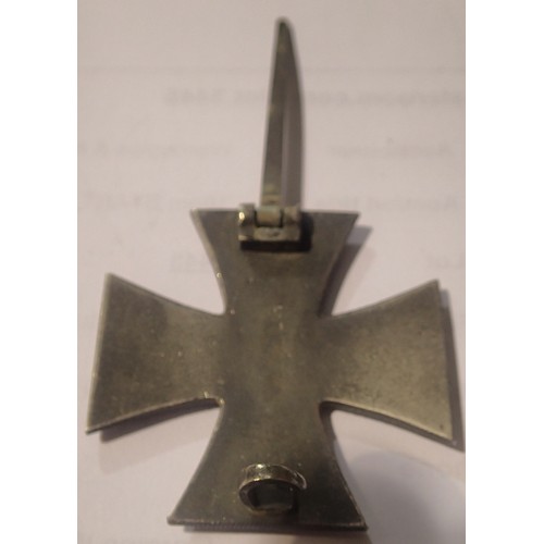 3468 - German Imperial WWI type Iron Cross 1st Class in fitted case. P&P Group 1 (£14+VAT for the first lot... 