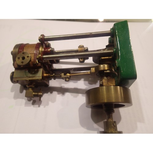 2324 - V4 oscillating steam engines, small vertical, steam engine and small selection of steam related part... 