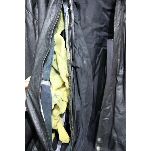 3207 - Three leather gents jackets. P&P Group 3 (£25+VAT) Condition report: Unnamed black leather jacket si... 