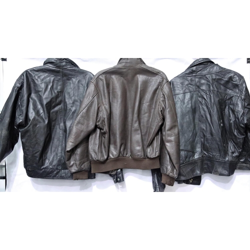 3207 - Three leather gents jackets. P&P Group 3 (£25+VAT) Condition report: Unnamed black leather jacket si... 