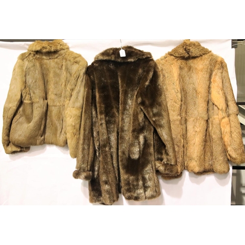 3188 - Three ladies fur coats. P&P Group 3 (£25+VAT)