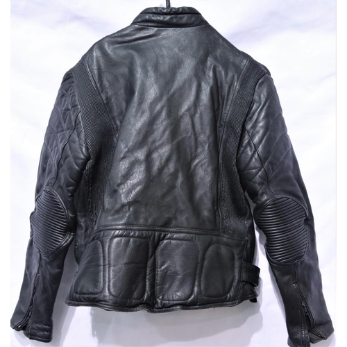 3200 - London Boston gents motorcycle jacket and trousers. P&P Group 3 (£25+VAT)