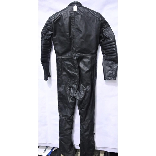 3206 - Kett vintage black leather motorcycle suit. P&P Group 3 (£25+VAT)