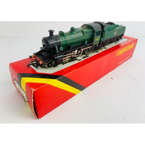 2069 - Hornby OO Ivatt BR Green - Boxed. P&P Group 1 (£14+VAT for the first lot and £1+VAT for subsequent l... 