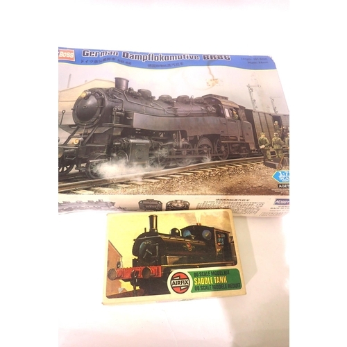 2390 - Two 1:72 scale Railway locomotives plastic kits; Airfix saddle tank, Hobby Boss - German CL BR 86 - ... 