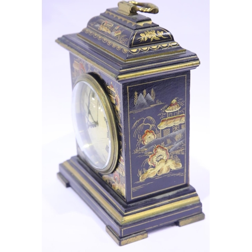 1226 - Chinoiserie decorated bracket clock with French movement, H: 19 cm, working at lotting. P&P Group 2 ... 