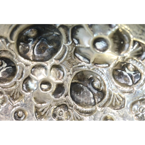 1246 - Continental 830 silver twin handled floral repousse decorated bowl, L: 29 cm, 417g. P&P Group 2 (£18... 