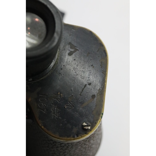 1199A - British WWII field binoculars. P&P Group 1 (£14+VAT for the first lot and £1+VAT for subsequent lots... 