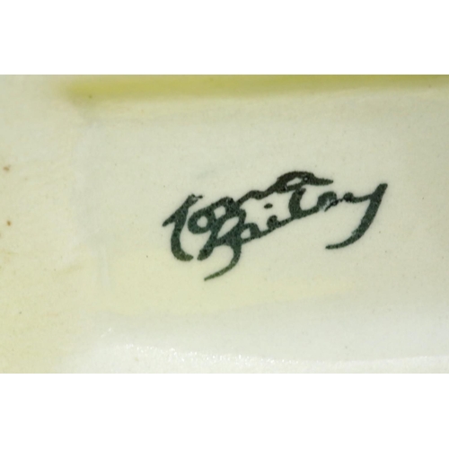 1360 - Lorna Bailey cat Rafa, H: 14 cm. P&P Group 1 (£14+VAT for the first lot and £1+VAT for subsequent lo... 