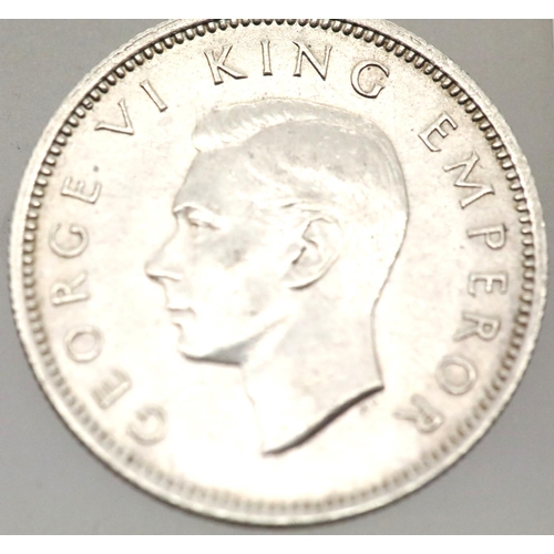 1180f - 1942 New Zealand 1 shilling. P&P Group 1 (£14+VAT for the first lot and £1+VAT for subsequent lots)