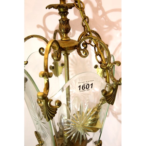 1408 - Early 20th century brass and cut glass porch lantern, one panel damaged, length of drop: 47 cm exclu... 