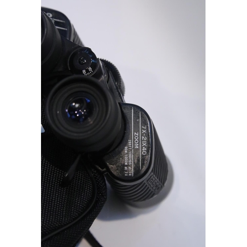 118 - Tasco Zip Focus 7-12x40 Zoom binoculars with soft carry case. P&P Group 1 (£14+VAT for the first lot... 