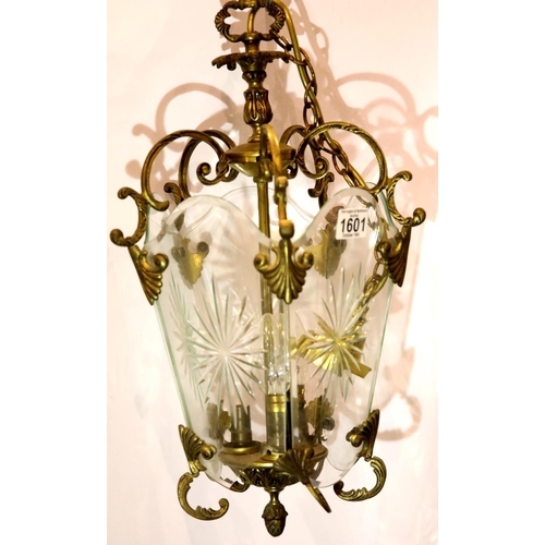 1408 - Early 20th century brass and cut glass porch lantern, one panel damaged, length of drop: 47 cm exclu... 