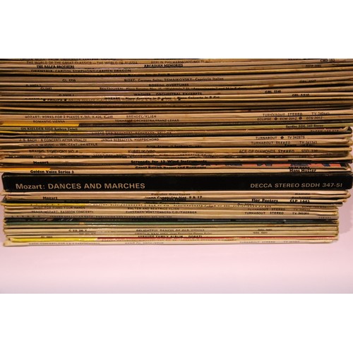 1452 - Shelf of classical records in good condition. Not available for in-house P&P