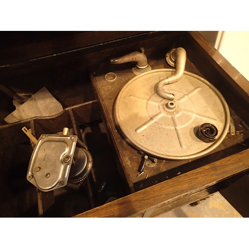 442 - Vintage oak gramophone with Garrard turntable in need of restoration. Not available for in-house P&P