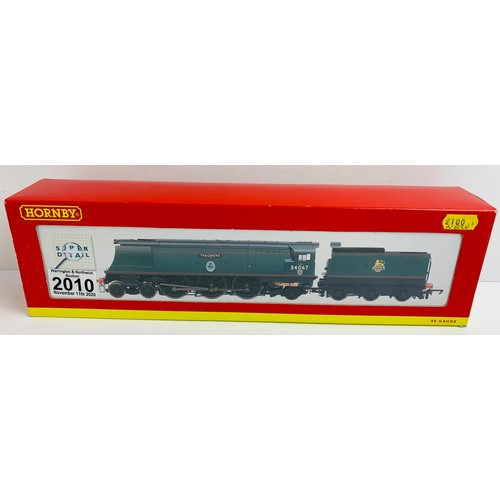 2010 - Hornby R2221 BR 4-6-2 Battle of Britain Class 34067 Tangmere - Boxed. P&P Group 1 (£14+VAT for the f... 