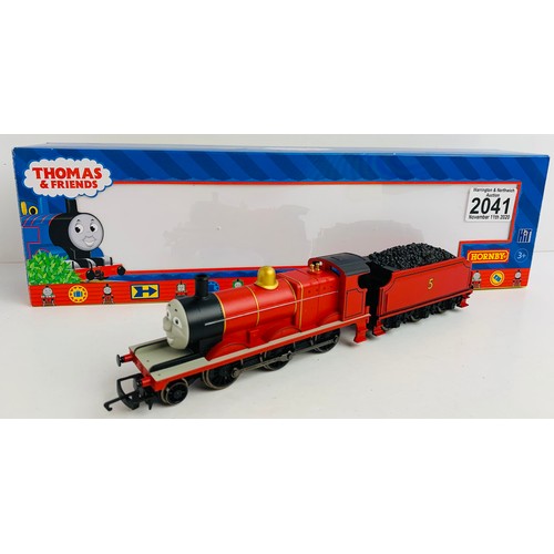 2041 - Hornby OO Thomas & Friends R852 James Loco - Boxed. P&P Group 1 (£14+VAT for the first lot and £1+VA... 