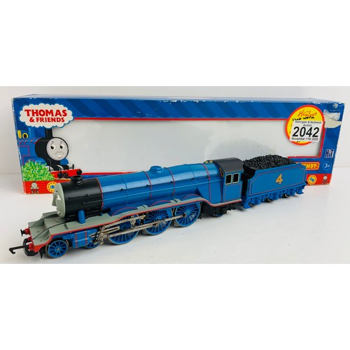 2042 - Hornby Thomas & Friends R383 Gordon Loco - Boxed. P&P Group 1 (£14+VAT for the first lot and £1+VAT ... 