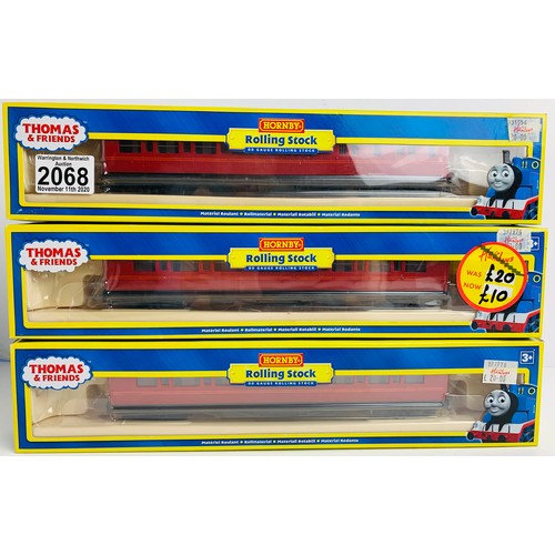 2068 - Hornby OO Thomas & Friends 3x Spencer Coaches 2x R9702 Composite, R9703 Brake - All Boxed. P&P Group... 