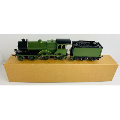 2103 - O Gauge Kit Built 4-4-0 Undecorated Green Loco. P&P Group 2 (£18+VAT for the first lot and £3+VAT fo... 