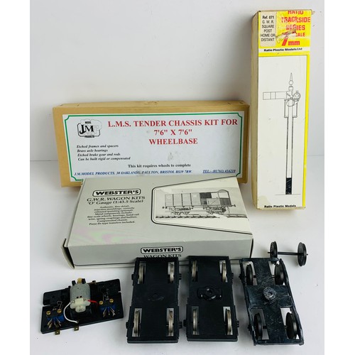 2114 - O Gauge Kits & Parts - Unchecked. P&P Group 2 (£18+VAT for the first lot and £3+VAT for subsequent l... 
