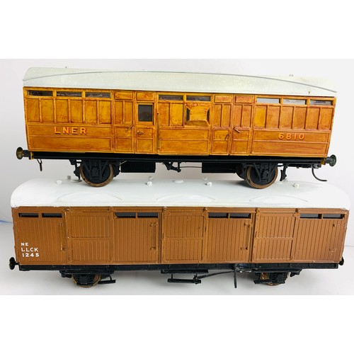 2119 - 2x O Gauge Kit Built LNER Wagons/Coaches. P&P Group 2 (£18+VAT for the first lot and £3+VAT for subs... 