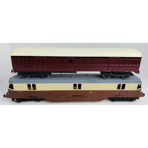 2135 - O Gauge GWR Streamline Rail Car Brown/Cream & 1x Further Coach. P&P Group 2 (£18+VAT for the first l... 