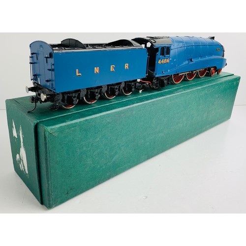 2200 - Finescale O Gauge Class A4 LNER 'Merlin' Locomotive. P&P Group 3 (£25+VAT for the first lot and £5+V... 