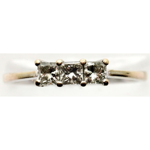 1059 - 9ct white gold three diamond ring, size S, 2.0g. P&P Group 1 (£14+VAT for the first lot and £1+VAT f... 