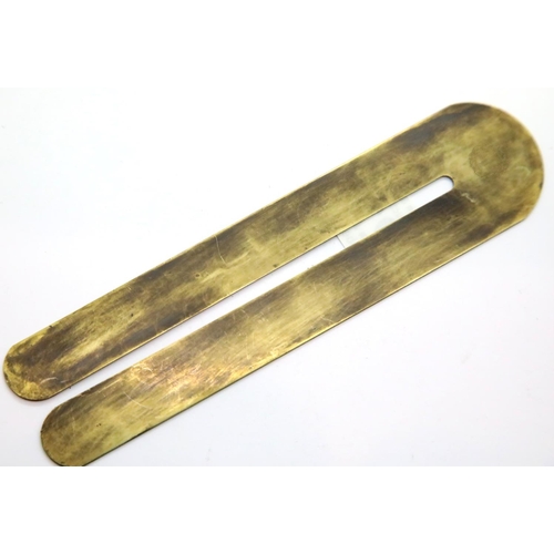 1221 - WWII Auxiliary Transport Service brass Button Stick. P&P Group 1 (£14+VAT for the first lot and £1+V... 